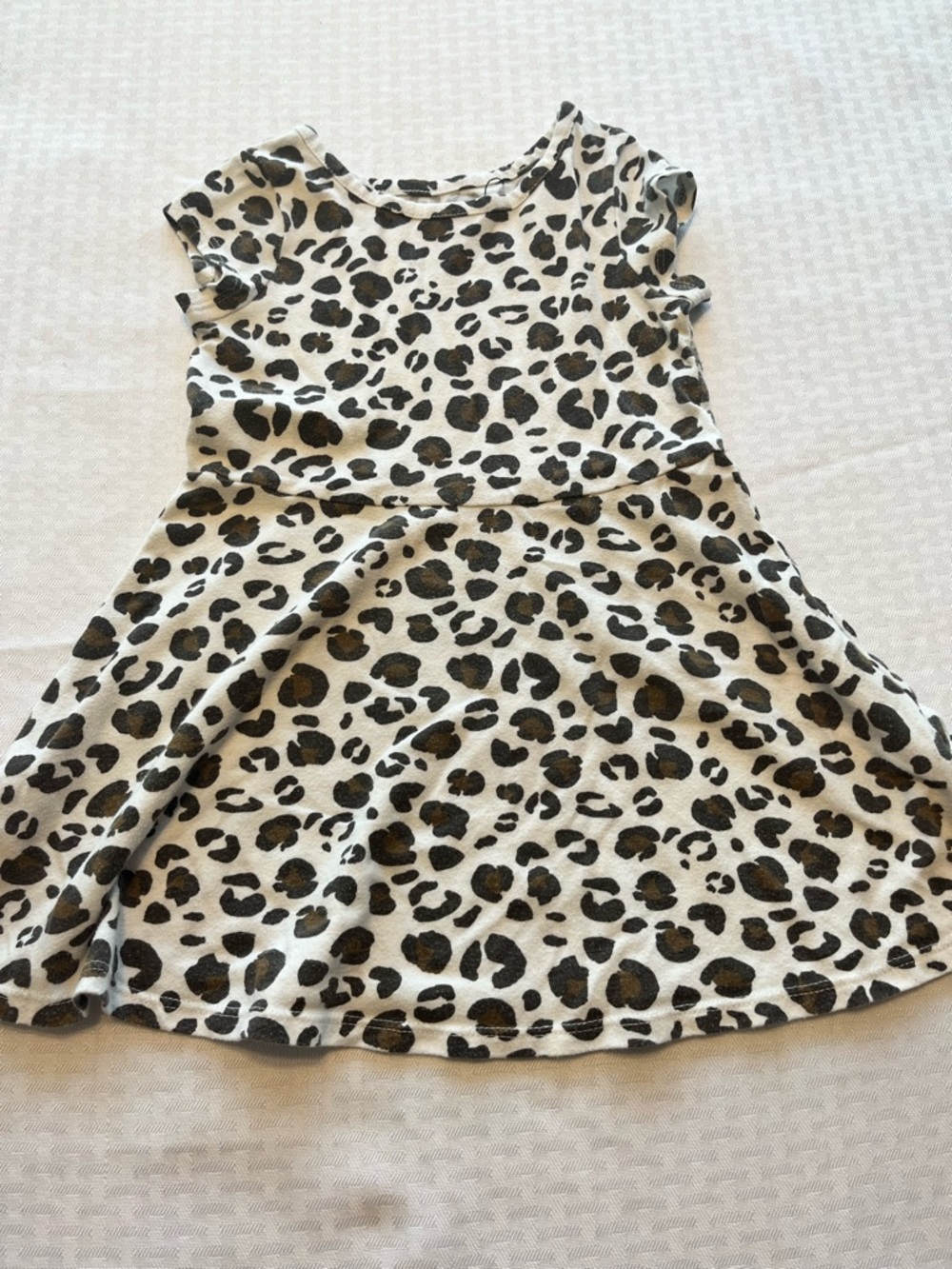 3T bundle of 4 dresses - Picture 4 of 5
